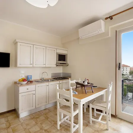 E6-11 Monolocale Borgo Della Rovere Feriehus
