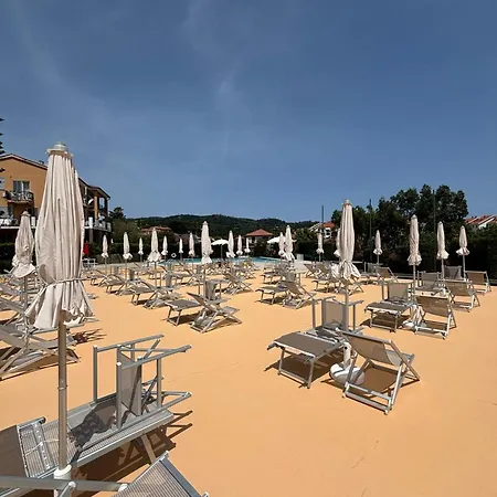 E6-11 Monolocale Borgo Della Rovere * San Bartolomeo Al Mare
